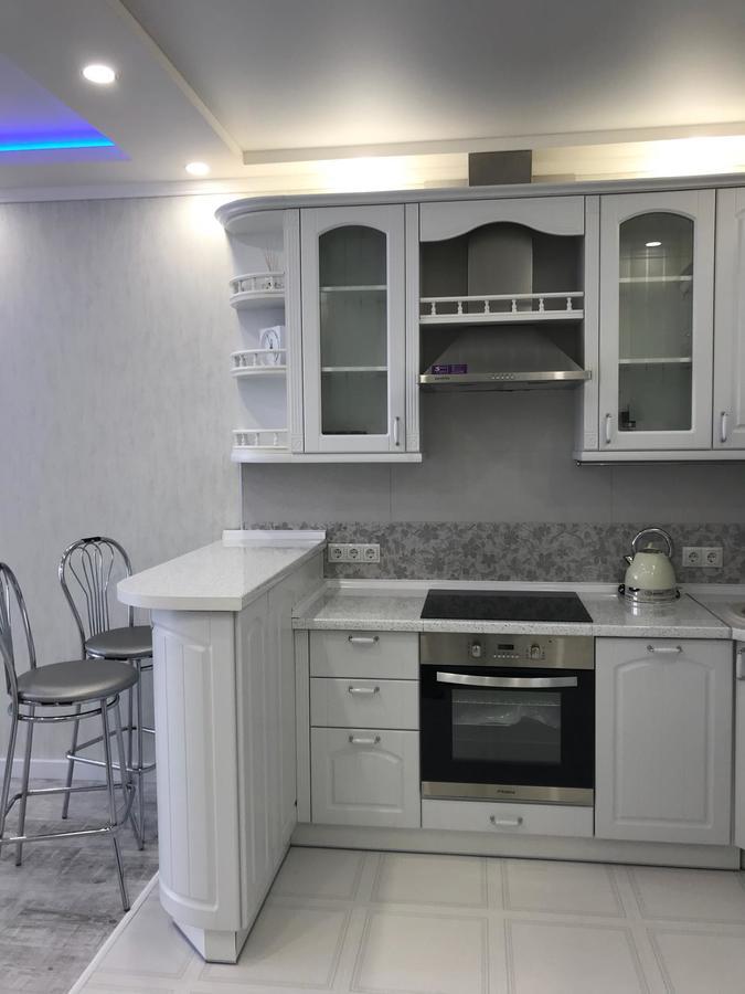 Luxe Apartment On Drahomanova 基輔 外观 照片